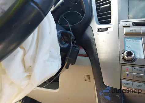 2014 Subaru Outback 3.6R Limited z USA, uszkodzony, nr VIN 4S4BRDMC3E2239690